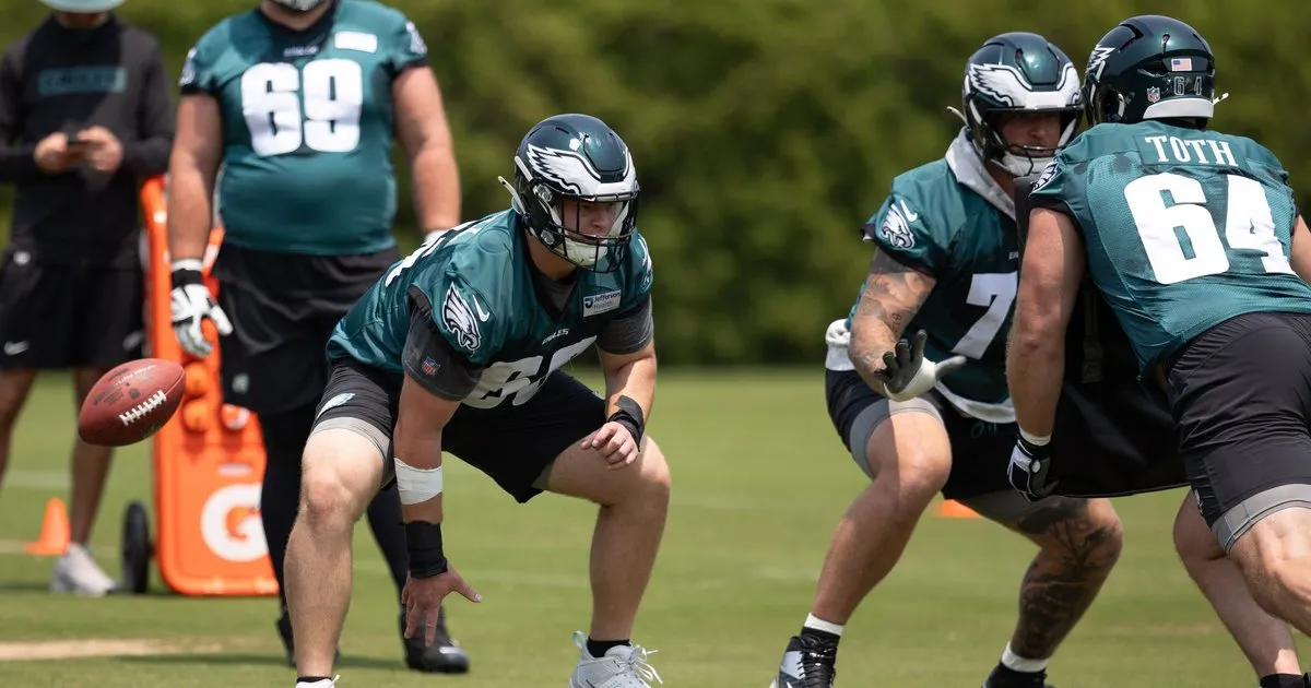 Pratinjau kamp pelatihan Eagles 2025: Center