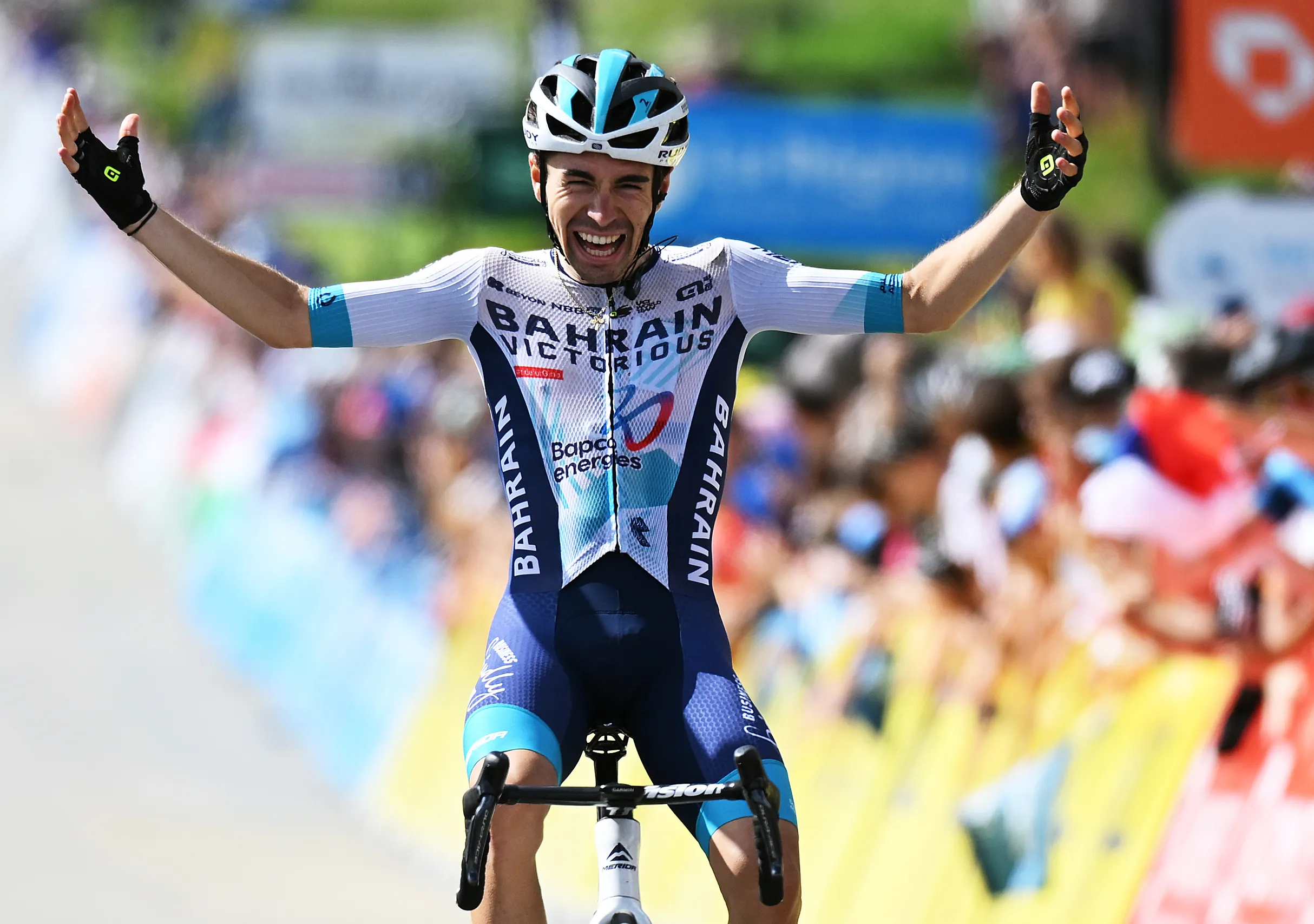 Terjadi: Breakaway bertahan untuk kemenangan di depan penantang GC pada etape terakhir Critérium du Dauphiné